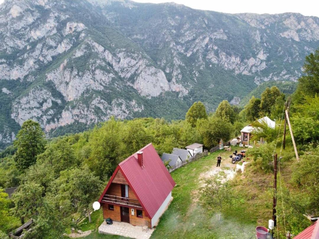 Ethno Momo Tepca Chalet
